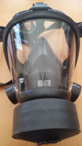 SURVIVAIR GAS MASK MODEL 7630