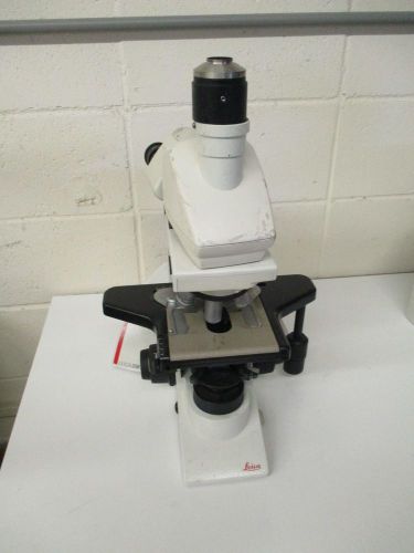 LEICA DM2000  MICROSCOPE -
							
							show original title