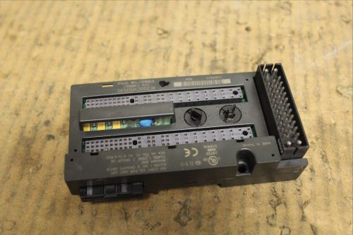 GE FANUC I/O CARRIER CONNECTOR STYLE PLC TERMINAL IC200CHS003G