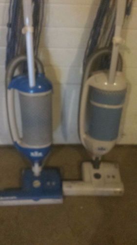 LOT OF 2 WINDSOR VERSAMATIC &amp; FLEXATIC  COMMERCIAL UPRIGHT VACUUM CLEANERS