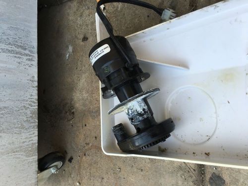 MANITOWOC Water pump Model SY0304A