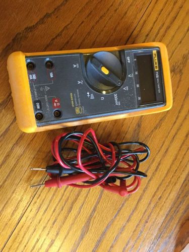 Fluke 73 Series III Digital Multimeter - Tested