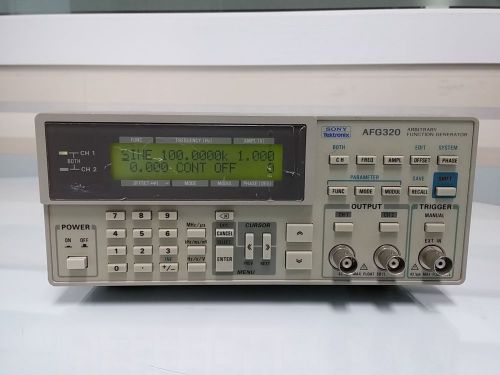 Tektronix AFG320 Arbitrary Function Generator