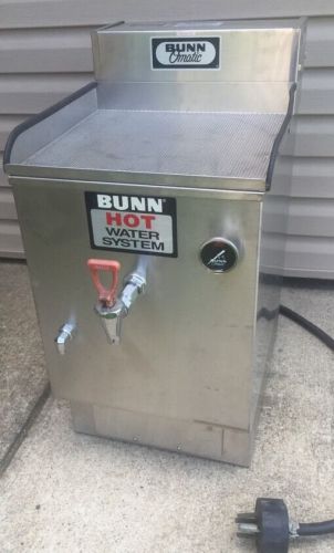 BUNN HW15 HOT WATER SYSTEM DISPENSER 15 GALLON 120/240v HW