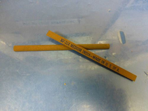 ABRASIVE INDIA STONE 4&#034; LONG 1/4&#034; WIDE HALF ROUND NORTON MF-314 NEW 2 PCS $5.00