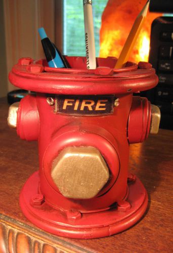 VINTAGE STYLE  VRED FIRE HYDRANT  PEN &amp; PENCIL METAL  HOLDER  ORGANIZER DESK MAN