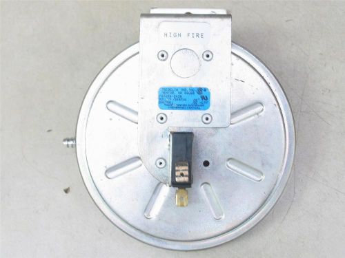 Tridelta 80k7901 diaphragm type pressure switch fs7034-2430 for sale