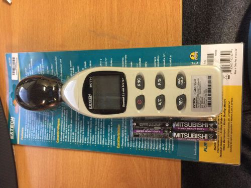 EXTECH 407730 40-to-130-DECIBEL DIGITAL SOUND LEVEL METER Single Range Standard