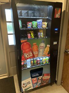 Selectivend Drink and Snack Vending Machine
