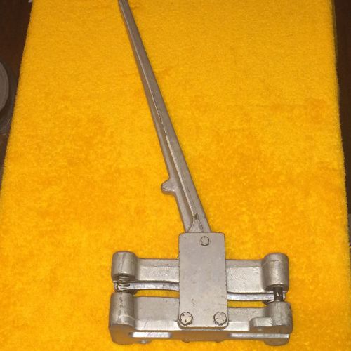 ***new*** greenlee no. 1810 box 1/2&#034; emt conduit offset bender for sale