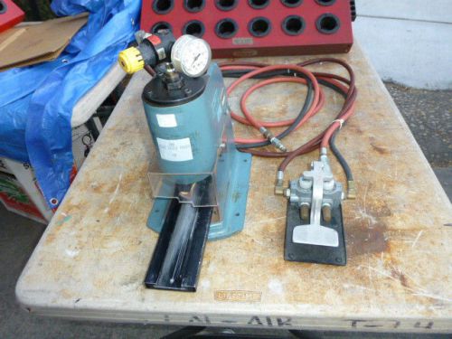 AMP 91112-2 PNEUMATIC CRIMPER FLAT CABLE PRESS W/ FOOT CONTROL     NO RESERVE