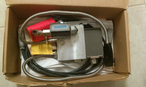 1 new nordson glue head 724634a NOS