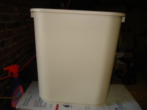 Continental #2818BE Beige Wastebasket - 28-1/8 Quart