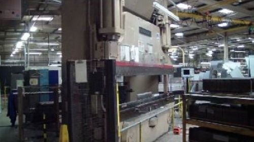 230 ton x 12&#039; cincinnati autoform  hydraulic press brake for sale