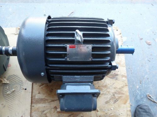 New dayton 2mxv1 premium efficient inverter rated motor 7.5 hp 3ph 1755 rpm for sale