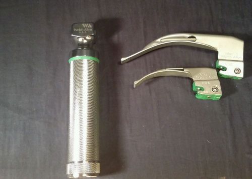 Welch Allyn Laryngoscope 60813  Handle and 2 Blades