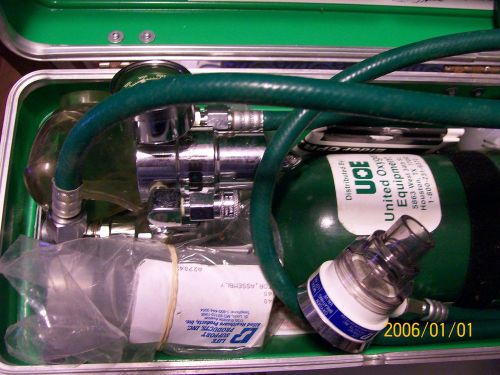 EMERGENCY OXYGEN DELIVERY KIT UNITED OXYGEN EQUIPMENT HOUSTON TEX, USED