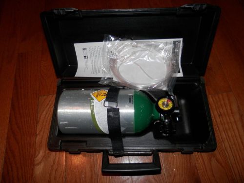 MADA HOME MEDICAL PORTABLE M9 OXYGEN TANK, REGULATOR, CASE.