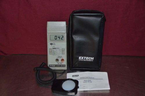 Extech Model 401025 Digital Foot Candle / Lux 3 Range Light Meter w/ Case,Manual
