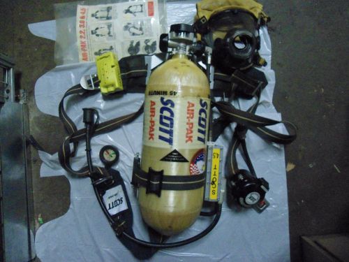 SCOTT AIR PAK  4500 PSI 45 MINUTE TANK + MASK