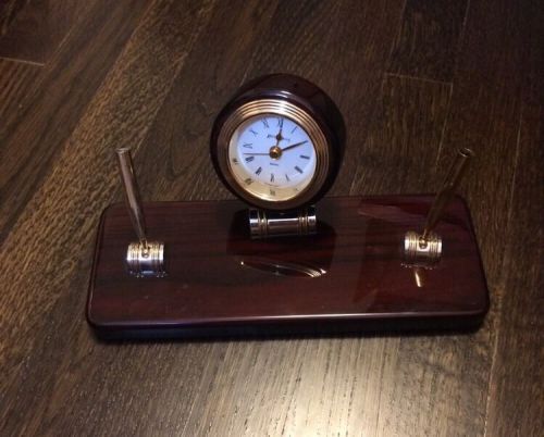 Vtg Reflections Quartz Wooden Desk Clock And Pen Holder