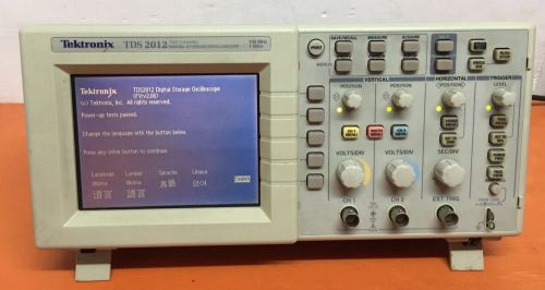 TEKTRONIX TDS 2012 TWO CHANNEL DIGITAL STORAGE OSCILLOSCOPE 100MHZ 1GS/s TDS2012