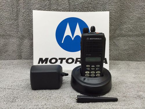 Motorola ht1250 uhf radio full keypad dtmf, new battery, ant. &amp; charger rdh for sale