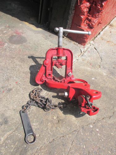 Ridgid 62 yoke post mount vise 1/8 - 2 1/2&#034; capacity for sale