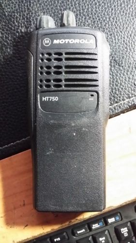 Motorola HT750 portable radio 136-174 MHZ 4ch AAH25KDC9AA2AN radio only