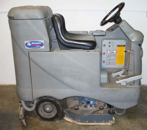 ADVANCE ADVANGER RIDE ON SCRUBBER, RIDER SCRUBBER, USED