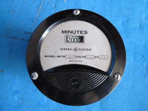 Vintage General Electric Model No. 8KT9Y36 120 Volts 60 Cy. Minutes Panel Meter