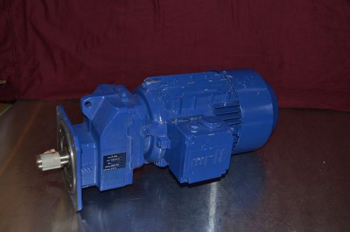 WATT Drive Helical Geared Motor 3 Phase Type HF 50E HF50E90L-4NYH NEW