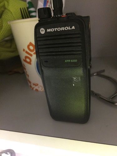 MOTOROLA XPR 6350 UHF AAH55QDC9LA1AN MOTOTRBO Complete portable