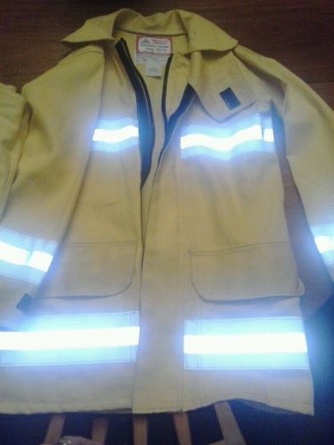 CFE FIRE FIGHTING STRIKE TEAM FIRE GEAR, COAT-38, PANTS-26x26. MEDFORD OREGON.