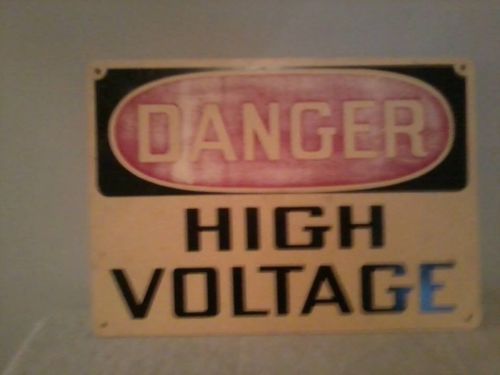 VINTAGE PLASTIC &#034;DANGER HIGH VOLTAGE&#034; SIGN