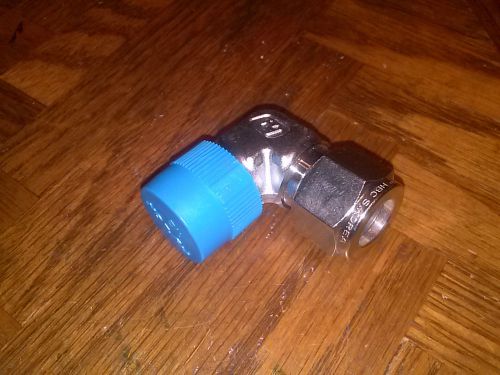 Hy-lok 1/2 tube x 1/2 npt , swagelok cross ref. ss-810-2-8 for sale