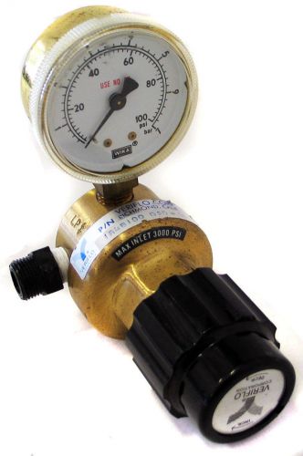 VERIFLO IR4B-100-GSD BRASS PRESSURE REGULATOR W/ GAUGE