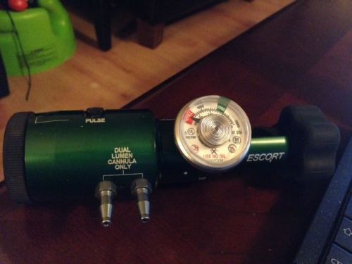 Escort Dual Lumen Oxygen Regulator USED