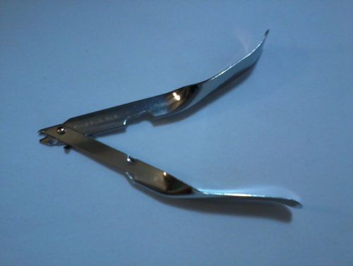 MEDLINE Sterile Skin Staple Remover  DYNJ04058 Case of 20