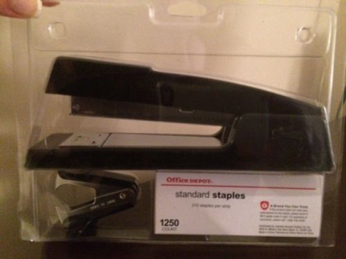 Office Depot Brand Plastic Stapler Set, Black  (Stapler/Staples/Staple Remover)