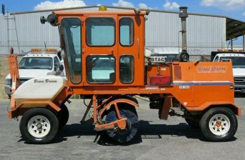 2003 broce cr350 ride-on 8&#039; broom towable street sweeper cat diesel for sale