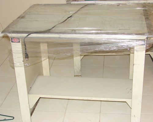 NUARC VLT 42F Light table