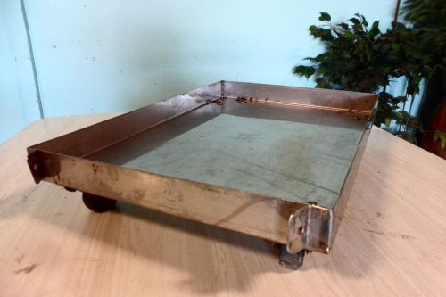 HEAVY DUTY COMMERCIAL STAINLESS STEEL &#034;HENNY PENNY&#034; PRESSURE FRYER OILPAN DOLLY