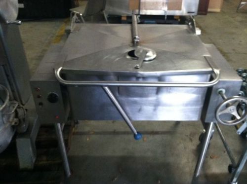 LEGION 30 GALLON FRYING and BRAISING PAN