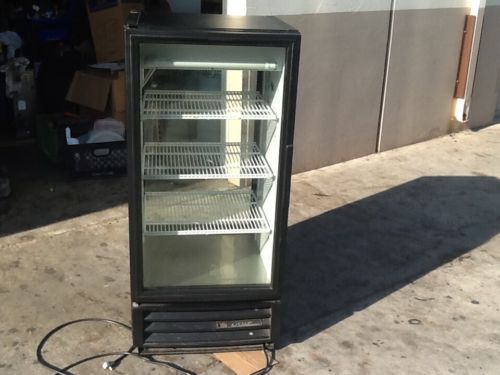 TRUE GDM-10PT REFRIGERATOR, USED, BLACK, PASS THRU, NEW STYLE, WORKS PERFECT!!!