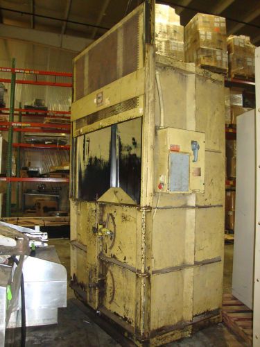 PROGAR VERTICAL DOWNSTROKE BALER