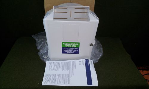 NEW Covidien SharpSafety 3 Gallon Container - Large - Wall Mountable