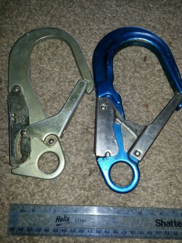 Rebar safety lanyard  hooks steel and aluminum large gate opening