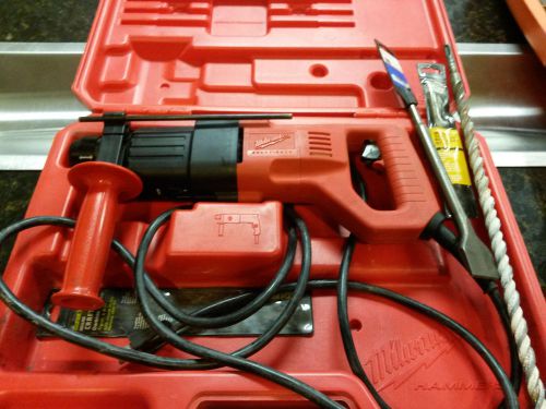 Milwaukee 7/8&#034; heavy duty rotary hammer w/3 bits 5368-21 for sale