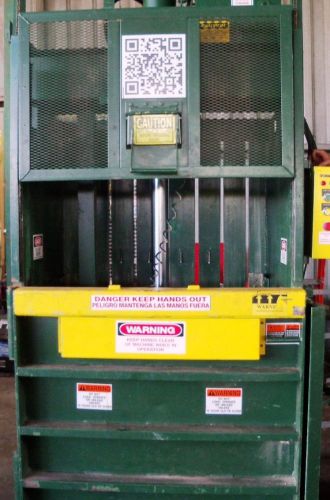 LOAD KING 48&#034; VERTICAL BALER BAILER